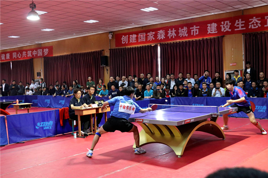 庞大的手攀 庞大的手攀