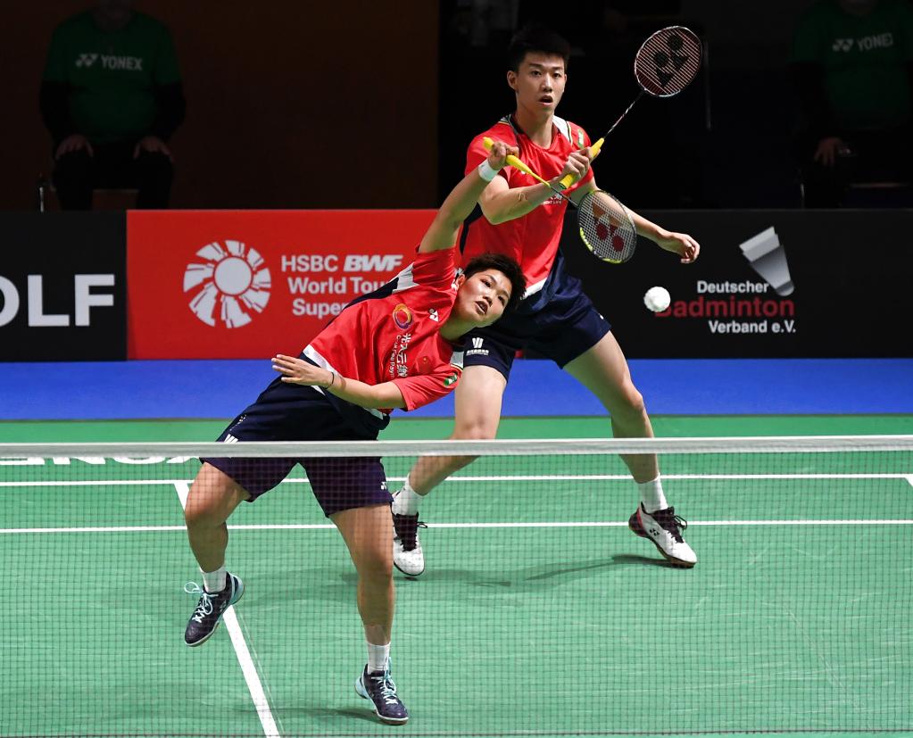 阿齐兹依然 阿齐兹依然