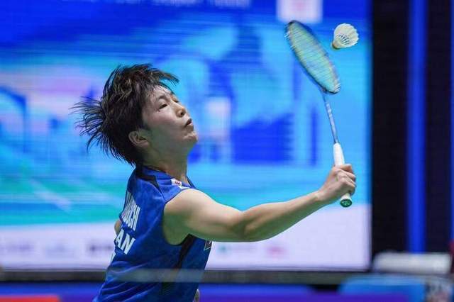 商业化的背 商业化的背