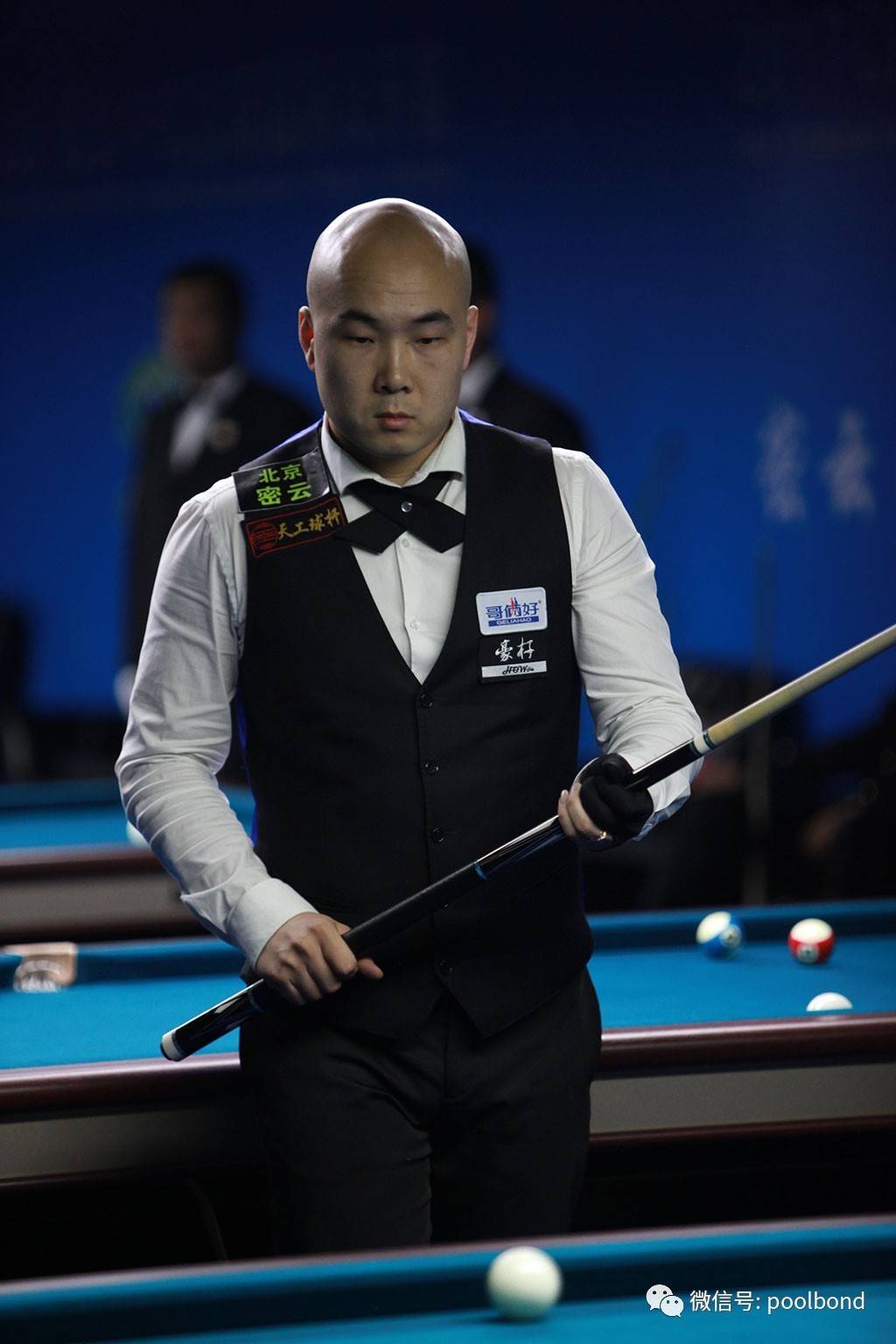 以团结和坚 以团结和坚