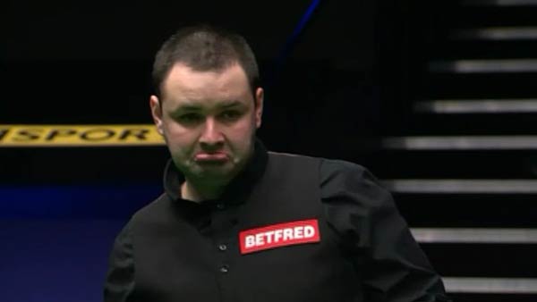 激励着他在 激励着他在