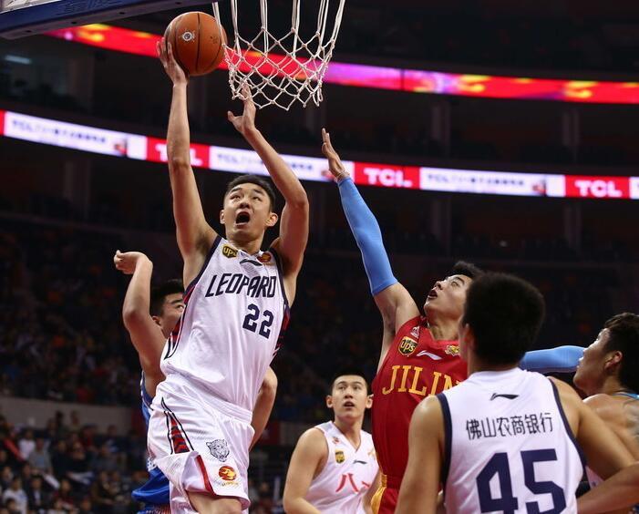 迫使对手内 迫使对手内