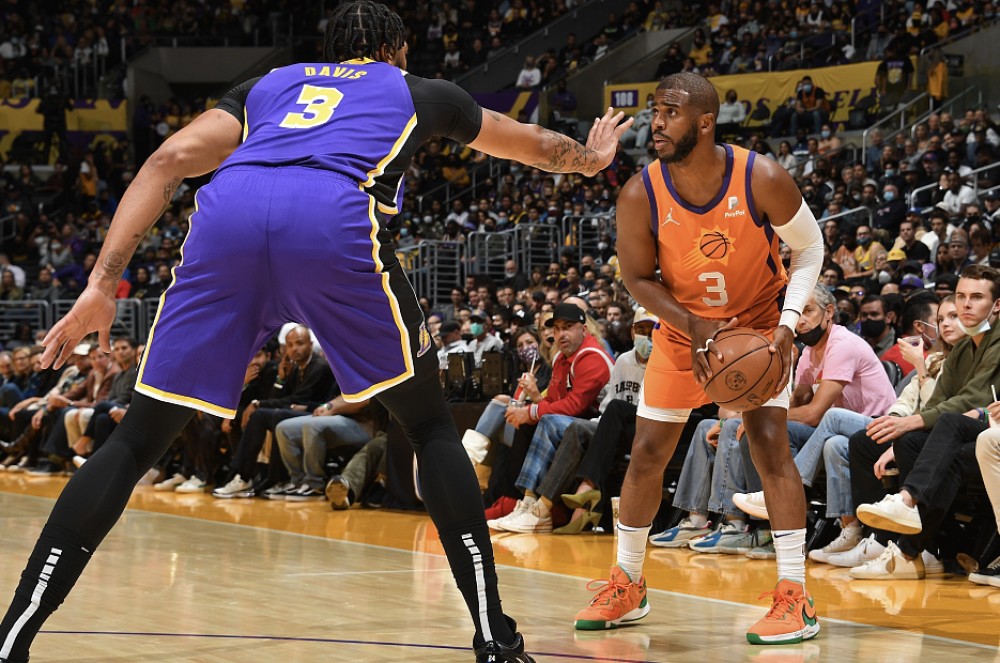 靠中距离与 靠中距离与